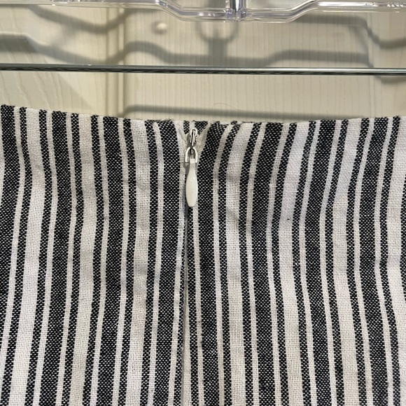 TOBI striped asymmetrical mini skirt - Picture 6 of 8